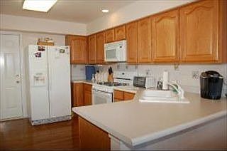 3rd image of 1263 Horseshoe Ln