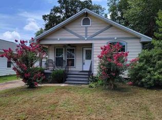 104 Bennett St, Greer, SC 29651