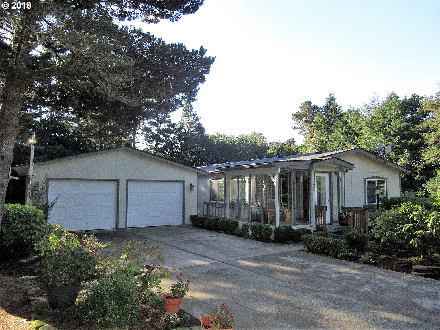 4867 Rhododendron Loop photo 1