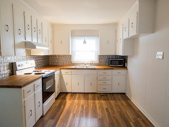 4th image of 222 Capitol View Ave