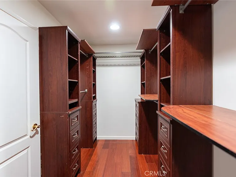 333 W Wistaria Ave — Photo 19