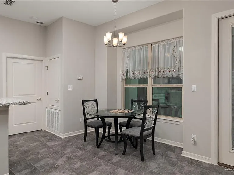 3801 Heron Way — Photo 5