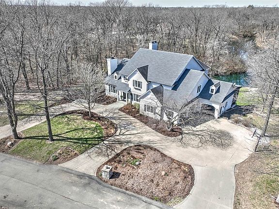 3rd image of 4190 S Lake Ct