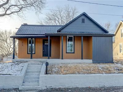 813 N 9th St, Atchison, KS, 66002