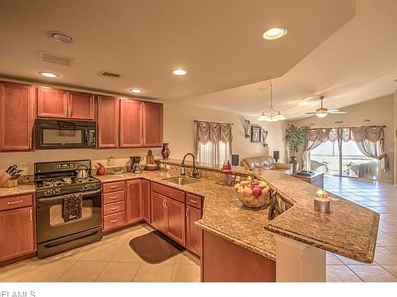 5th image of 9008 Astonia Way