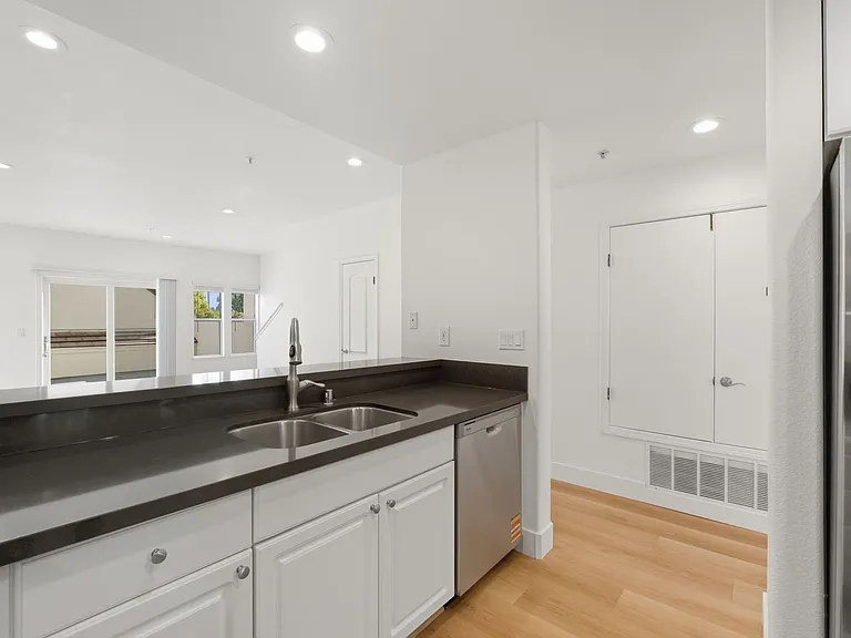 Stevens Creek Villas — Photo 53