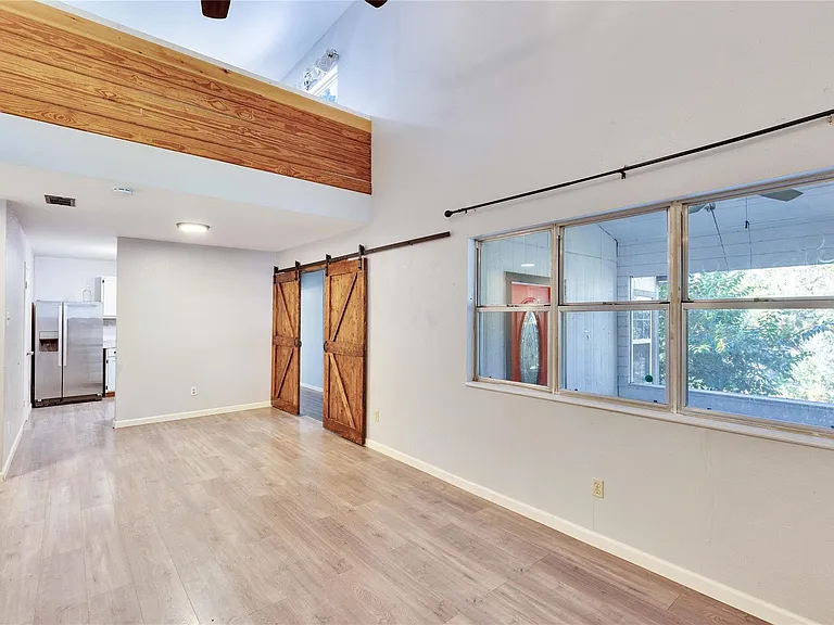 16213 Monks Mountain Dr — Photo 31