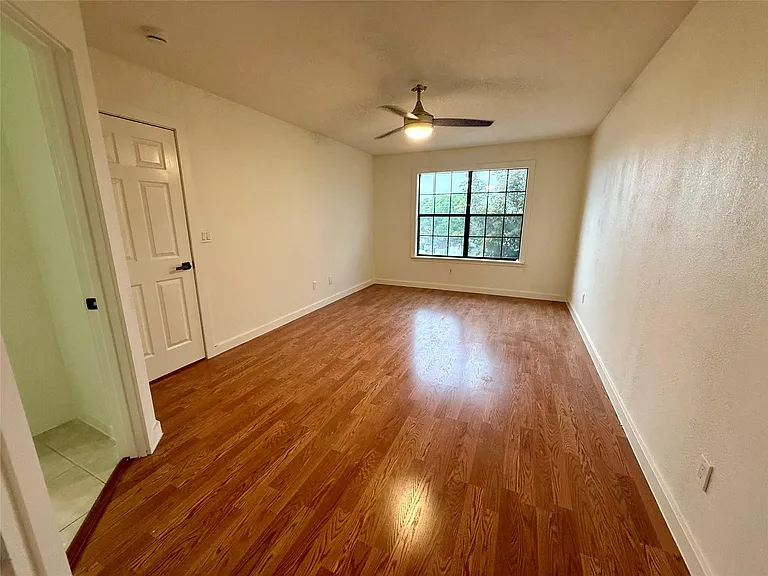 21003 Boggy Ford Rd #A — Photo 10