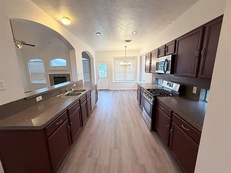 17407 S Sienna Cove Ln — Photo 13