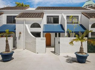 3233 Mary St #4, Miami, FL 33133