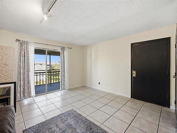 4th image of 6519 W Newberry Rd #109