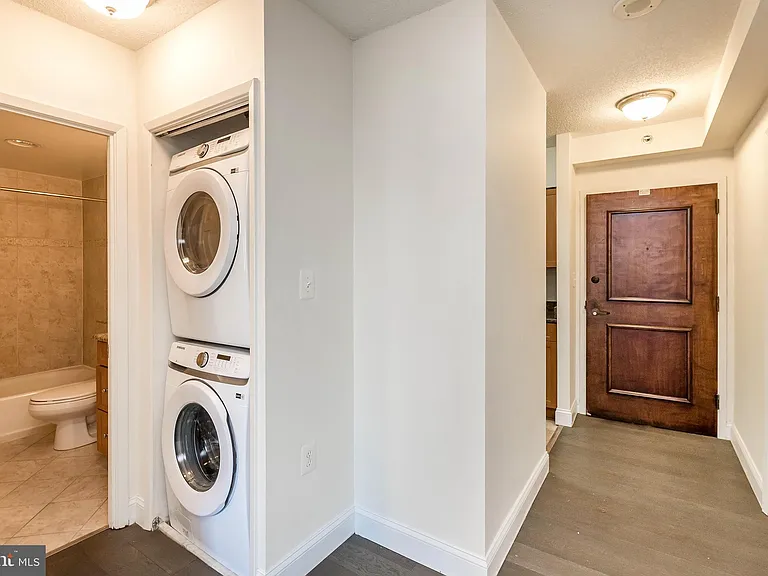 4801 Fairmont Ave #713 — Photo 18