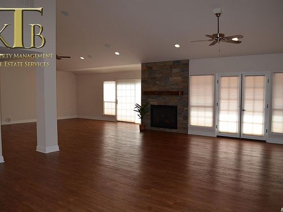 3rd image of 8210 Country Lake Dr