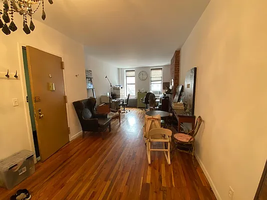 Rented by Cohen Smith Chang LLC | media 7