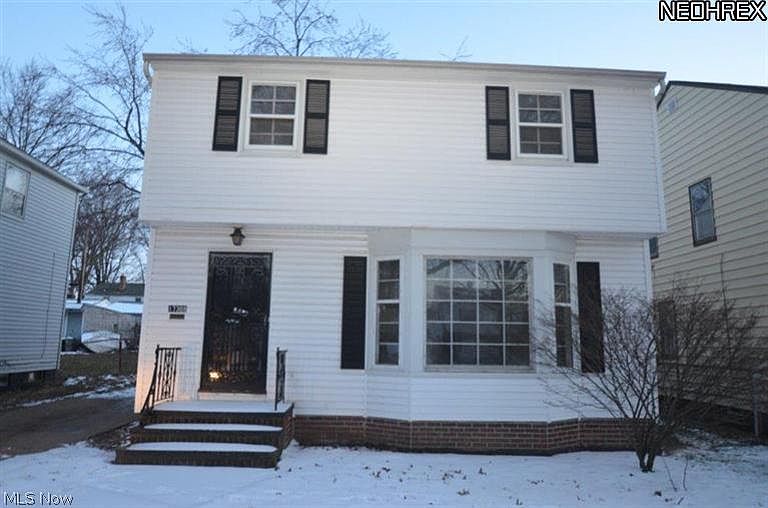 1st image of 17308 E Walden Ave