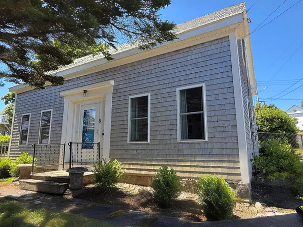 4 Main Street, Lubec, ME 04652
