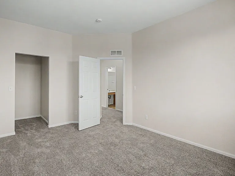21390 E 48th Pl — Photo 22