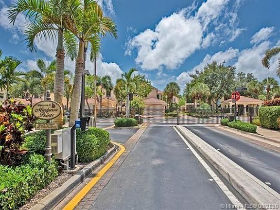 4th image of 1541 Passion Vine Cir #4-2