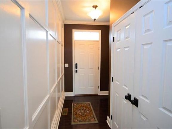 3rd image of 4493 Cottonwood Dr