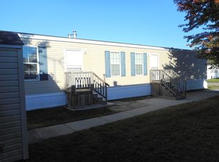 7040 Shawnee Dr #299, Romulus, MI 48174