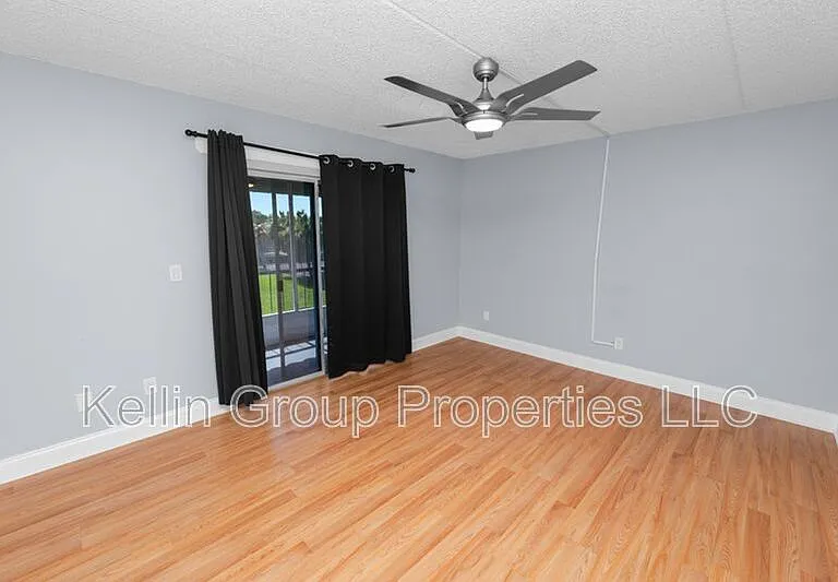 2862 Somerset Park Dr — Photo 17
