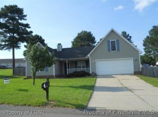 307 Hawthorn Dr, Raeford, NC 28376
