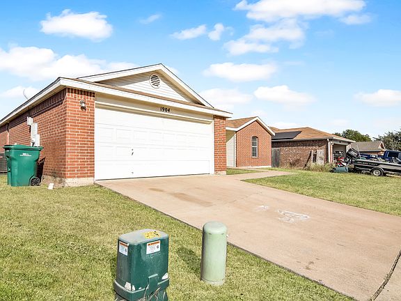 2nd image of 1904 Liberty Hill Dr