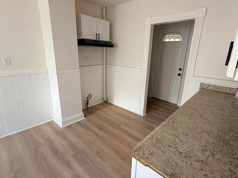 26 E Carey St #4 — Photo 2