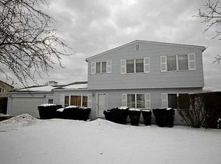 166 Wildflower Dr, Rochester, NY 14623