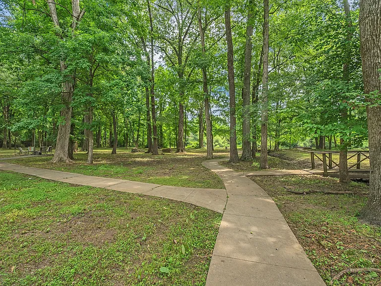 Arbor Park — Photo 15