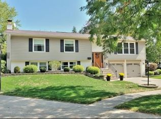 600 72nd Ct, Downers Grove, IL 60516