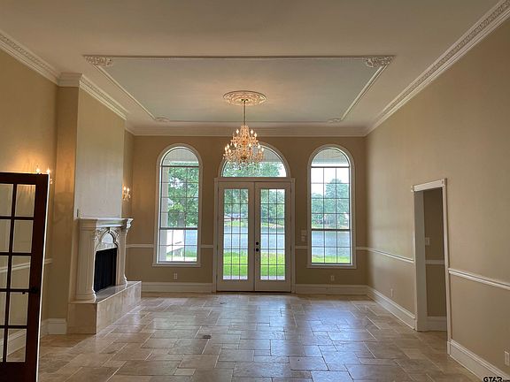 3rd image of 217 Dolores Dr