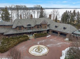 4740 Dow Ridge Rd, Orchard Lake, MI 48324