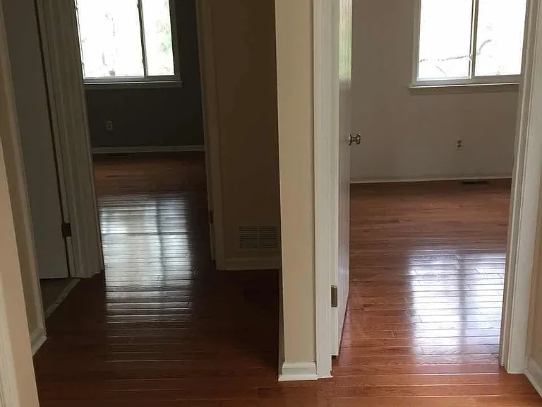 310 Winding Way — Photo 5