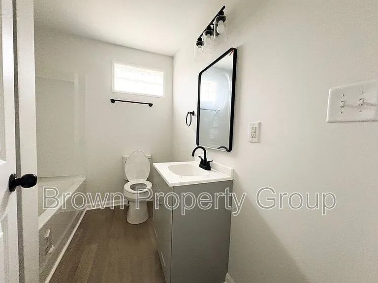 215 Andy St — Photo 6