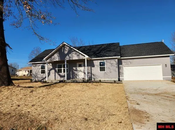 415 Locust St, Mountain Home, AR 72653