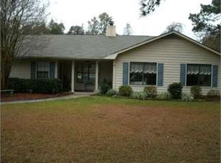 8 Appleby Ln, Beaufort, SC 29906