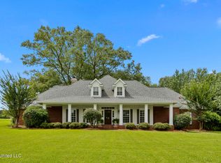 16 Greystone Dr, Madison, MS 39110