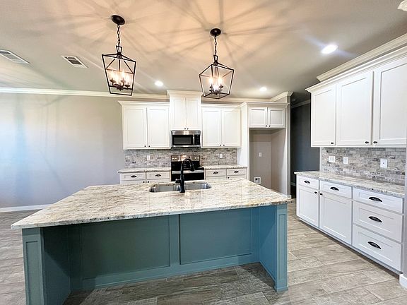 4th image of 4014 Blair Ln