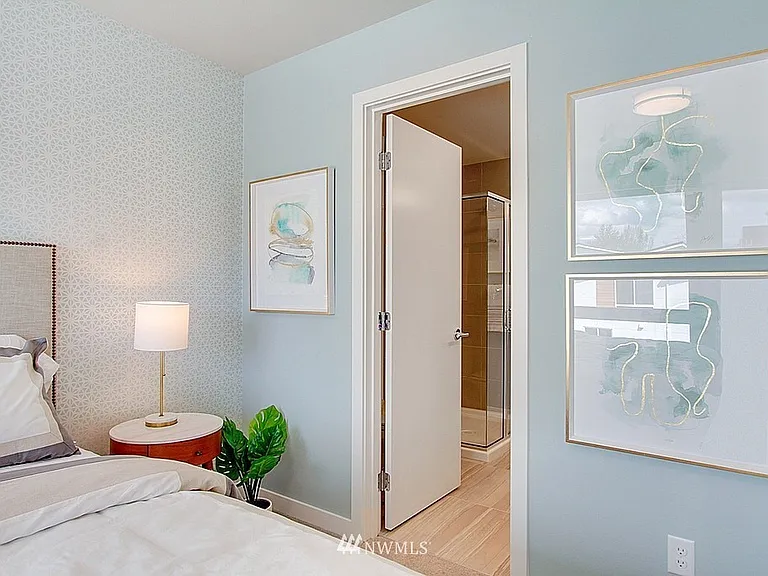 2205 NE 88th St — Photo 11