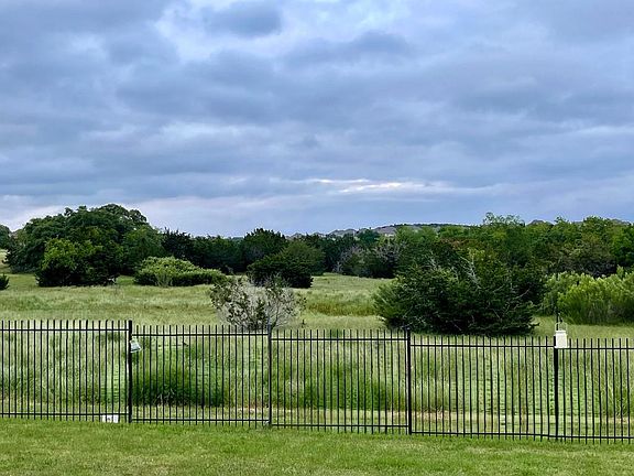 3rd image of 1581 Grassy Field Rd