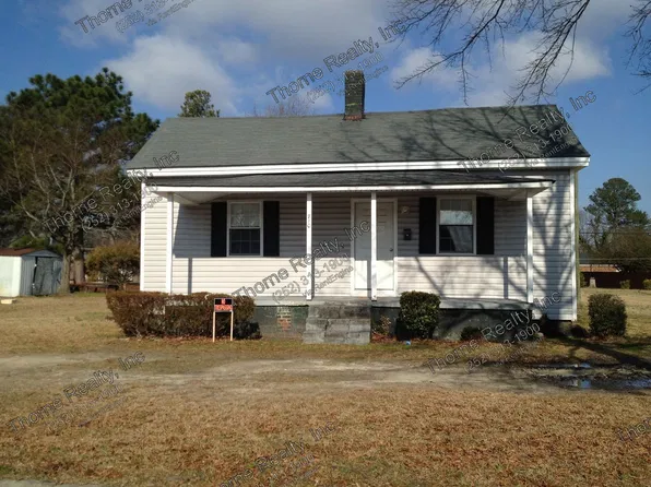 710 W Saint James St, Tarboro, NC 27886