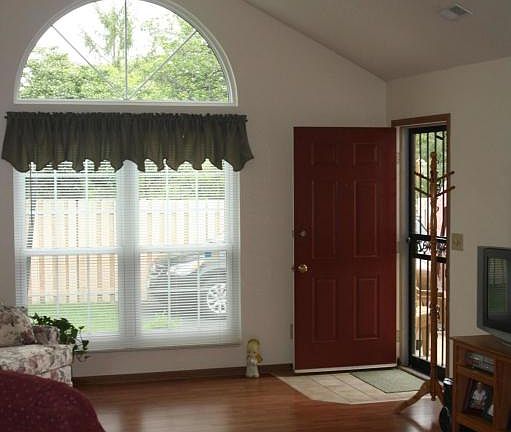 4th image of 5369 Pond View Dr