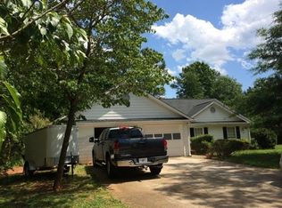 1916 Freeport Ct, Lawrenceville, GA 30044