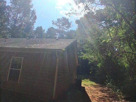 4th image of 10125 Flat Shoals Rd SW