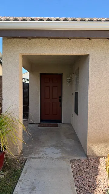 4 bed, 2045 sqft, $3,200 — Photo 3