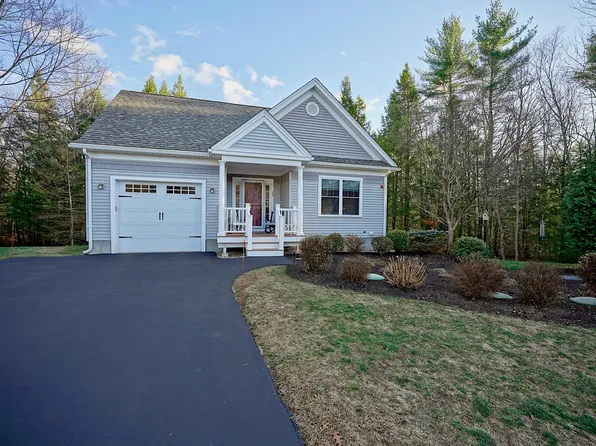33 Birch Circle, Brentwood, NH 03833