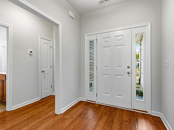 3rd image of 171 Palm Terrace Loop