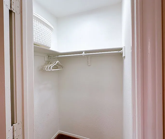 3903 Delano St — Photo 22