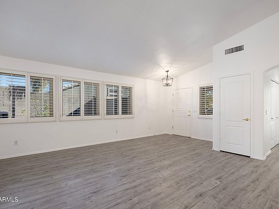 5th image of 9036 E HALIFAX Circle